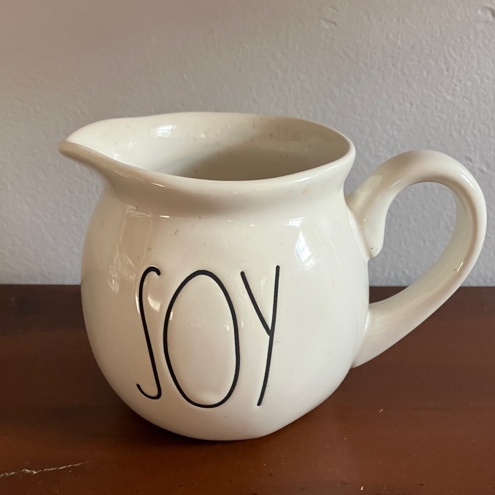 Rae Dunn SOY milk pitcher EUC